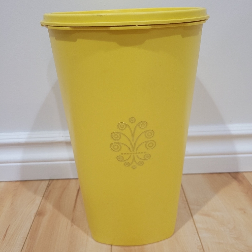Yellow Tupperware canister (#1222)